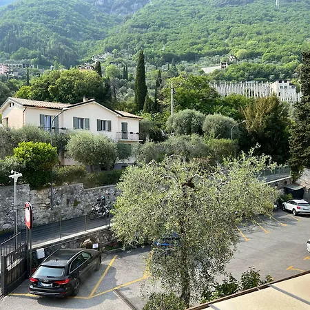 Hotel Meandro - View Gargnano
