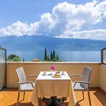Hotel Meandro - View Gargnano