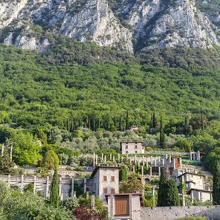 Meandro - View Gargnano