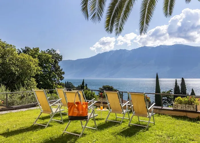 Hotel Meandro - View Gargnano