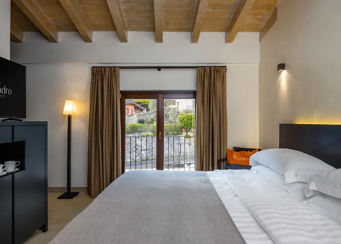 Meandro - View Hotel Gargnano