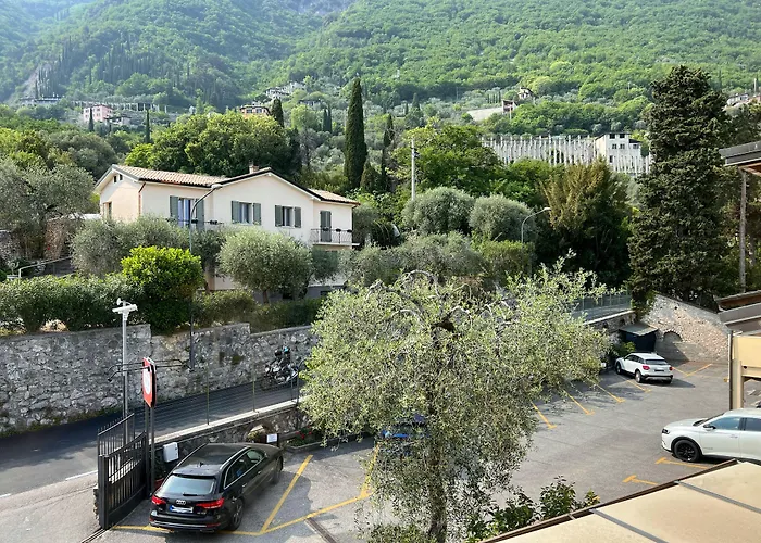 Hotel Meandro - View Gargnano