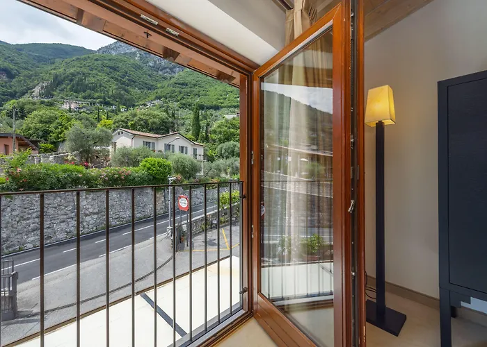 Meandro - View Hotel Gargnano