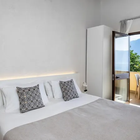 Meandro - View Hotel Gargnano