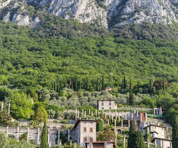 Meandro - View Gargnano